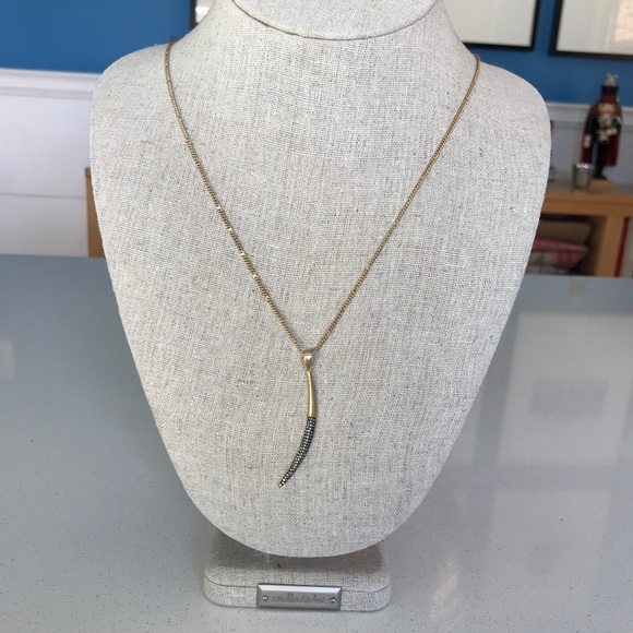 Stella Dot New Moon Necklace 